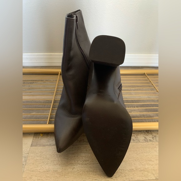 Steve Madden Chocolate Brown Heeled Boots - Picture 3 of 7